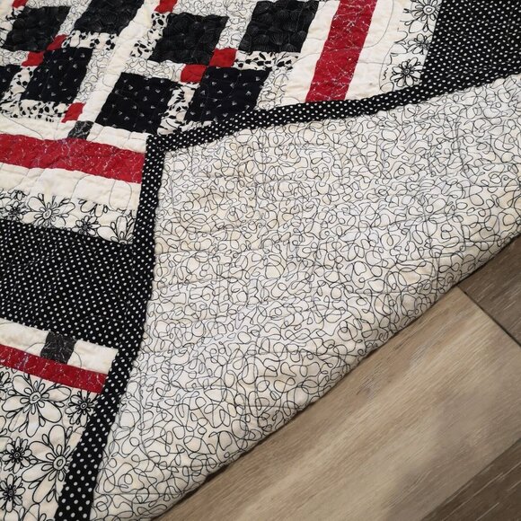 Handmade Lap Quilt Red White Black Silver Patchwork Blanket 61"x54" - Picture 7 of 12